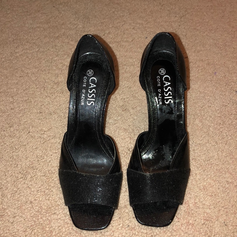 Sandals - Picture 2 of 7